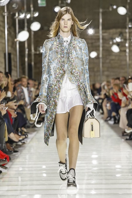 Летнее пальто Louis Vuitton