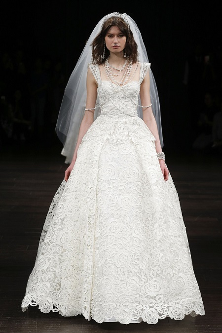 Кружевное платье Naeem Khan